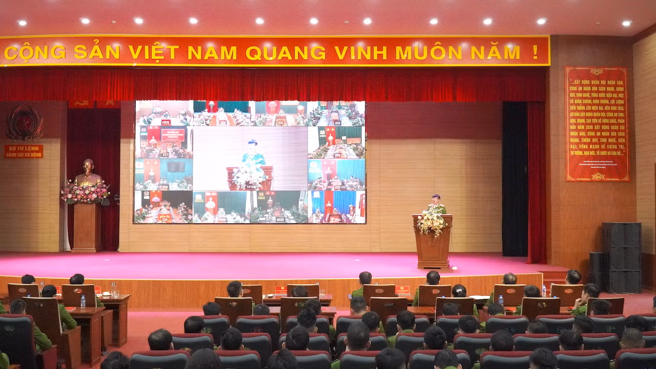 3.408 CBCS, học viên CAND tham gia diễu binh, diễu hành kỷ niệm 50 năm Ngày giải phóng miền Nam -0
