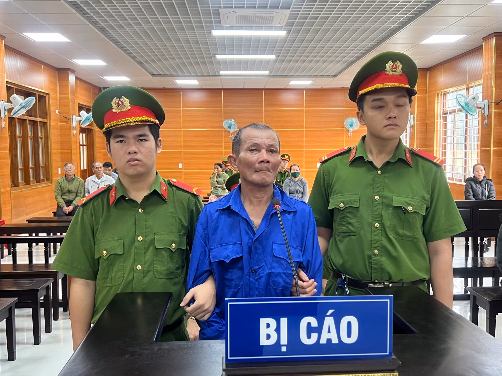 Án tử với kẻ gây trọng án một gia đình vì mâu thuẫn đất đai -0