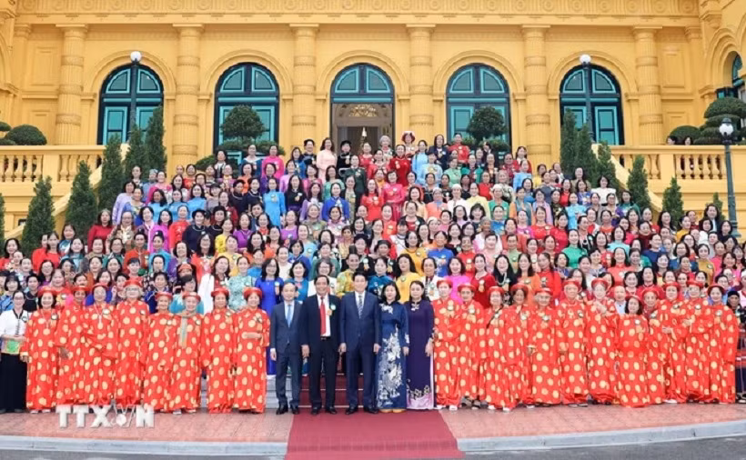 Chủ tịch nước Lương Cường: Phụ nữ Việt Nam tiếp tục làm rạng danh đất Việt -0