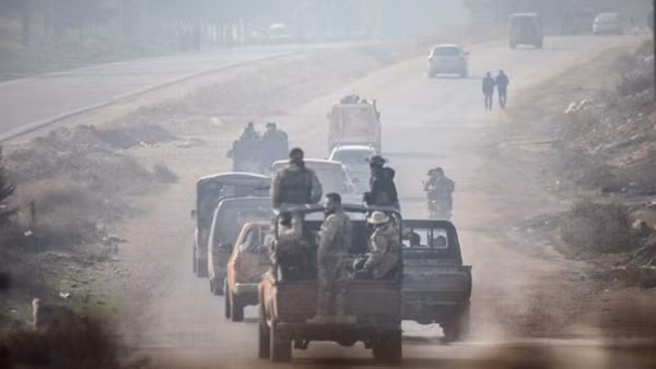 Phiến quân Syria chiếm thành phố Homs, tiến về thủ đô Damascus
