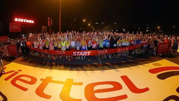 Kỷ lục mới được thiết lập tại Viettel Marathon Hà Nội 2024