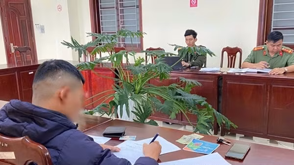 Trước giờ khai mạc, phát hiện giấy mời Festival hoa Đà Lạt bị rao bán