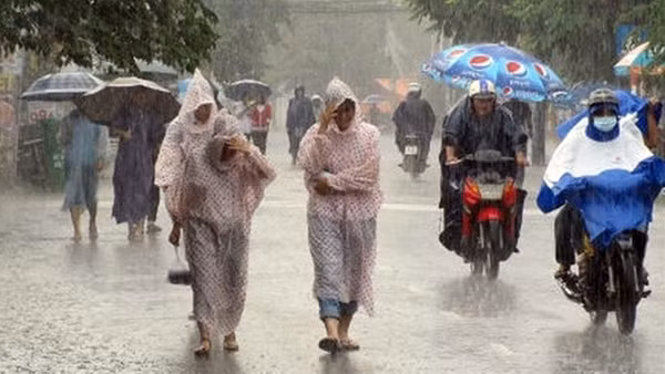 Mưa lạnh bao trùm miền Bắc, vùng núi trời rét