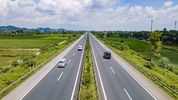 Người dân lưu thông trên cao tốc Cầu Giẽ-Ninh Bình cần lưu ý nhiều quy định mới