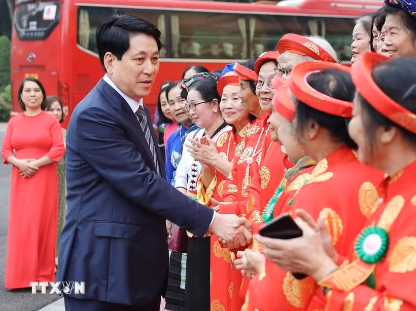 Chủ tịch nước Lương Cường: Phụ nữ Việt Nam tiếp tục làm rạng danh đất Việt -0