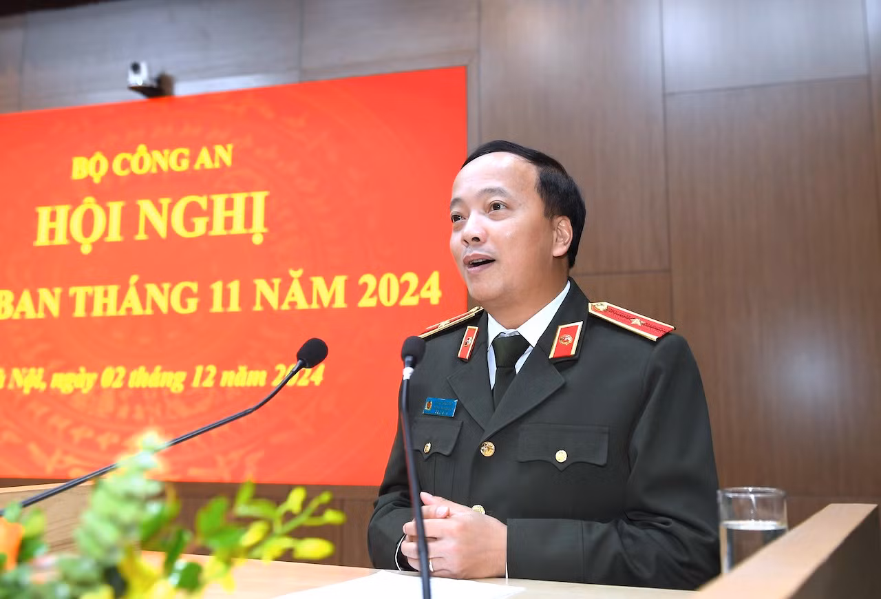 Phấn đấu 