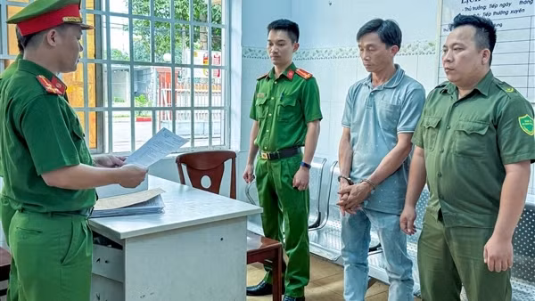 Bắt giam tài xế xe đầu kéo gây tai nạn liên hoàn với 7 ô tô