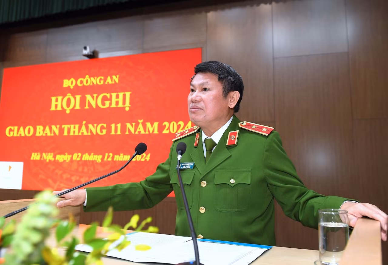 Phấn đấu 