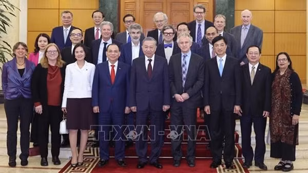Tổng Bí thư Tô Lâm tiếp các nhà khoa học, chuyên gia quốc tế