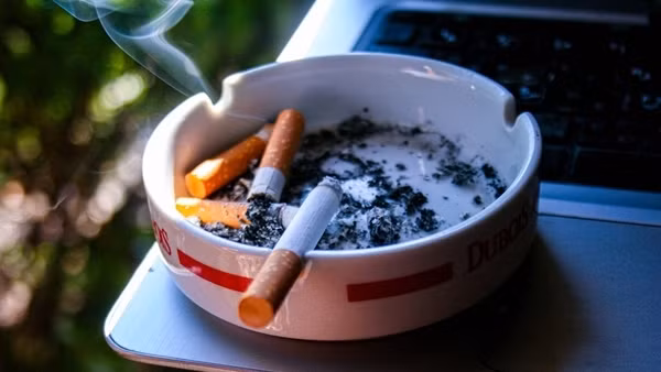 Hút thuốc lá gần 30 năm, người đàn ông phát hiện mắc căn bệnh nguy hiểm