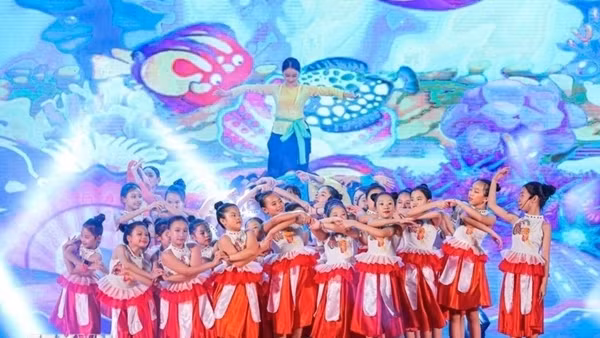 Chủ tịch nước gửi Thư chúc Tết Trung thu 2025 tới các cháu thiếu niên, nhi đồng