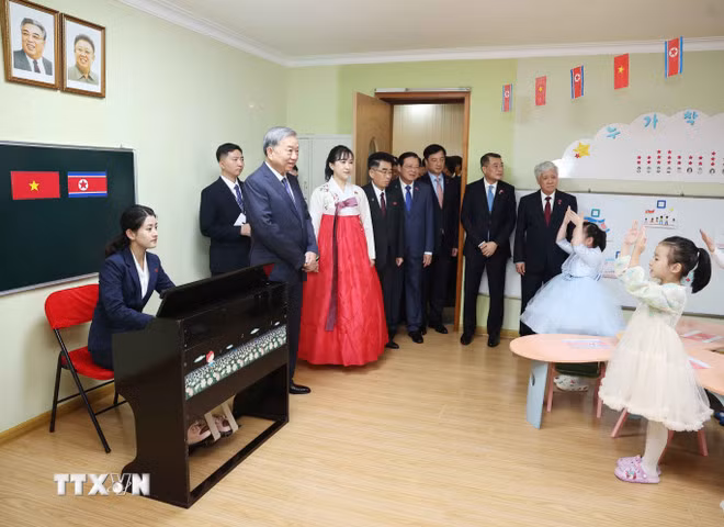 Tổng Bí thư Tô Lâm thăm Trường Mẫu giáo Kiêng Sang và lớp học mang tên Chủ tịch Hồ Chí Minh -0