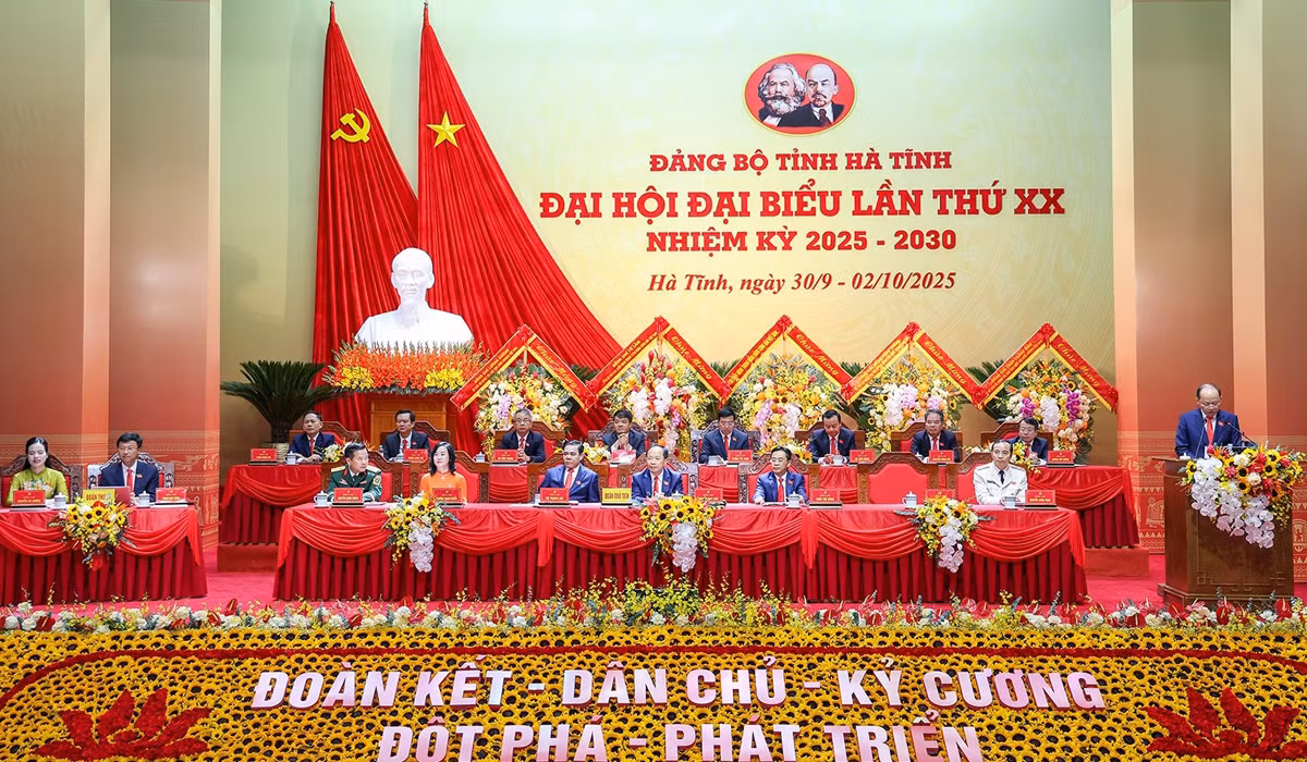Thường trực Ban Bí thư: Đưa Hà Tĩnh thành cực tăng trưởng mới của vùng Bắc Trung bộ -0
