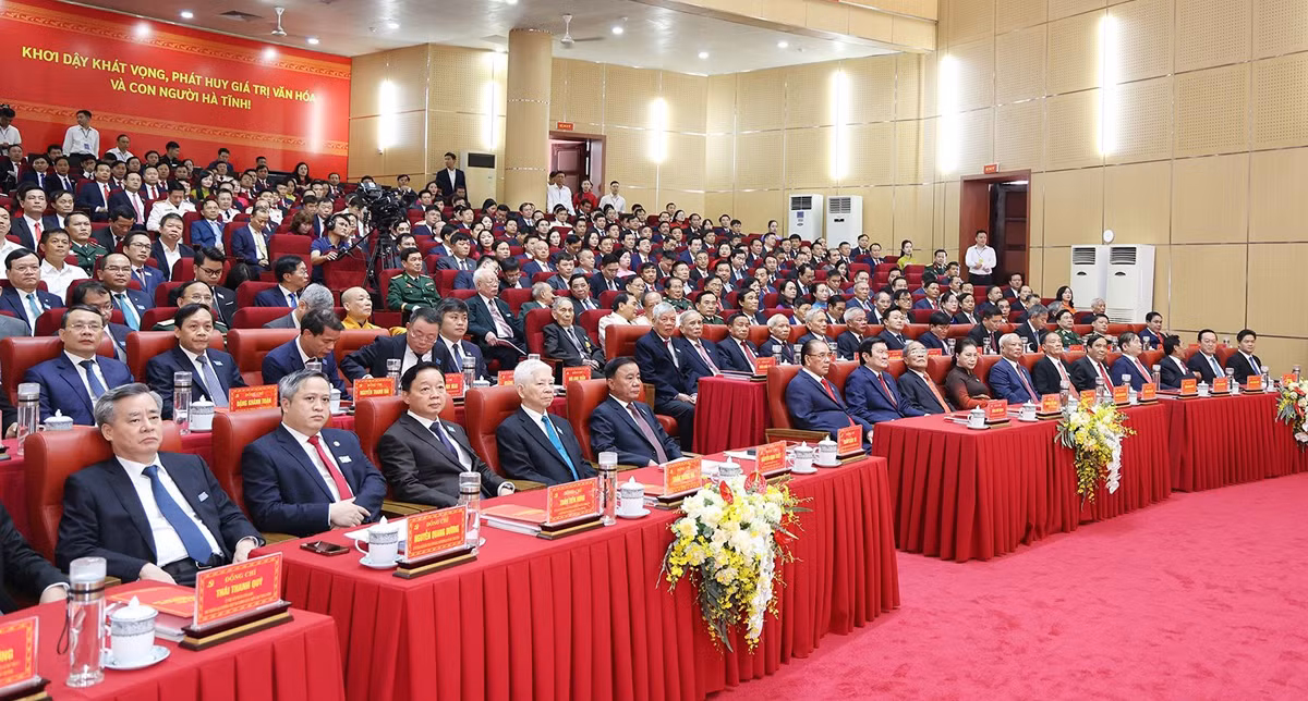 Thường trực Ban Bí thư: Đưa Hà Tĩnh thành cực tăng trưởng mới của vùng Bắc Trung bộ -0