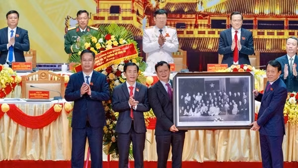 Bộ trưởng Lương Tam Quang dự, chỉ đạo Đại hội đại biểu Đảng bộ TP Huế lần thứ XVII