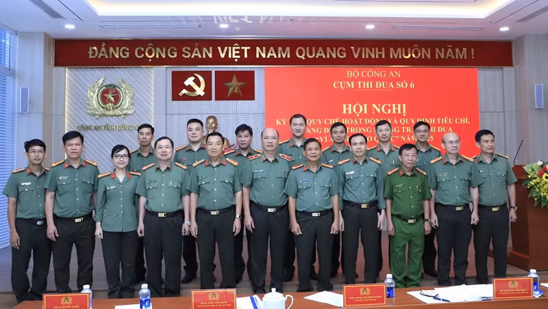 Cụm thi đua số 6 ký kết thi đua “Vì an ninh Tổ quốc” năm 2025 -0