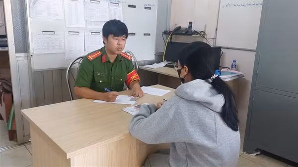 Nữ sinh viên bị lừa qua mạng mất 62 triệu đồng