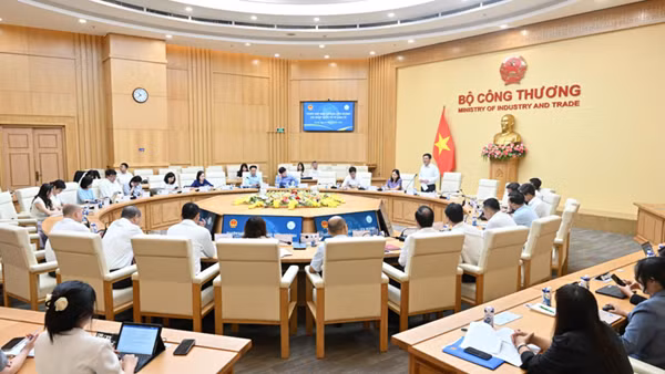 Tiếp tục đàm phán thương mại đối ứng với Hoa Kỳ để đạt được cam kết thuận lợi nhất cho Việt Nam