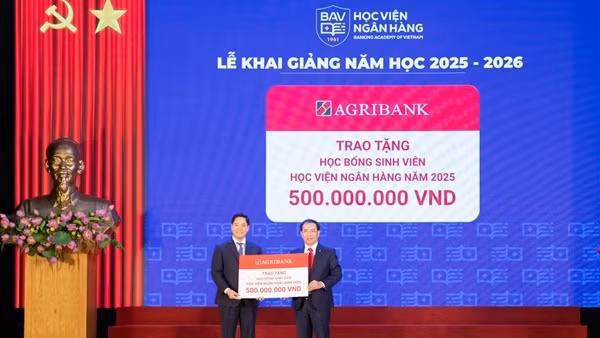 Agribank đồng hành cùng chuỗi sự kiện “Chào tân sinh viên 2025”