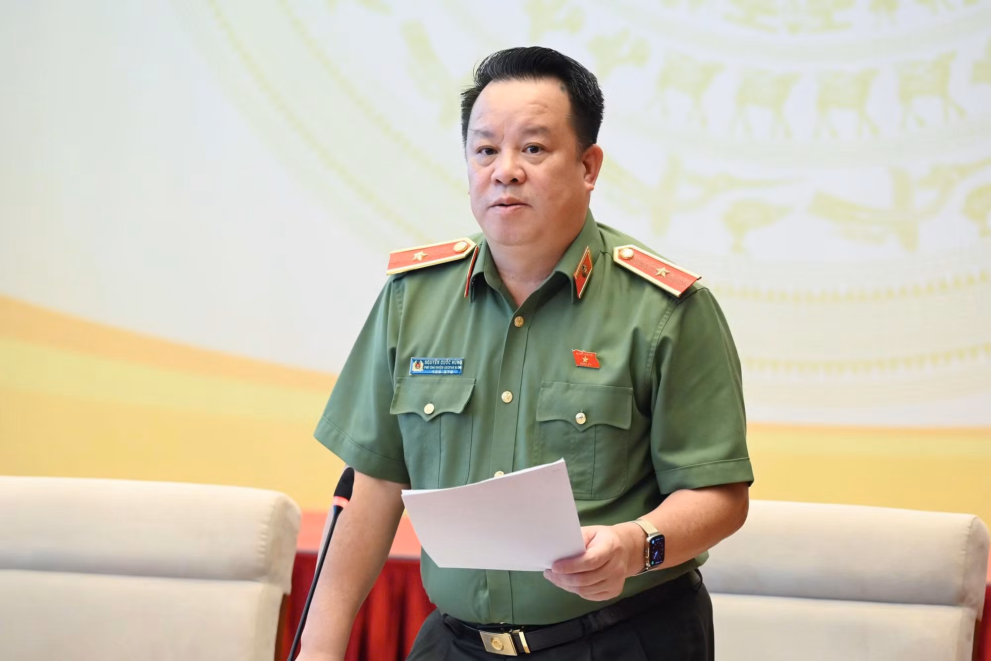 đb4.jpg -0