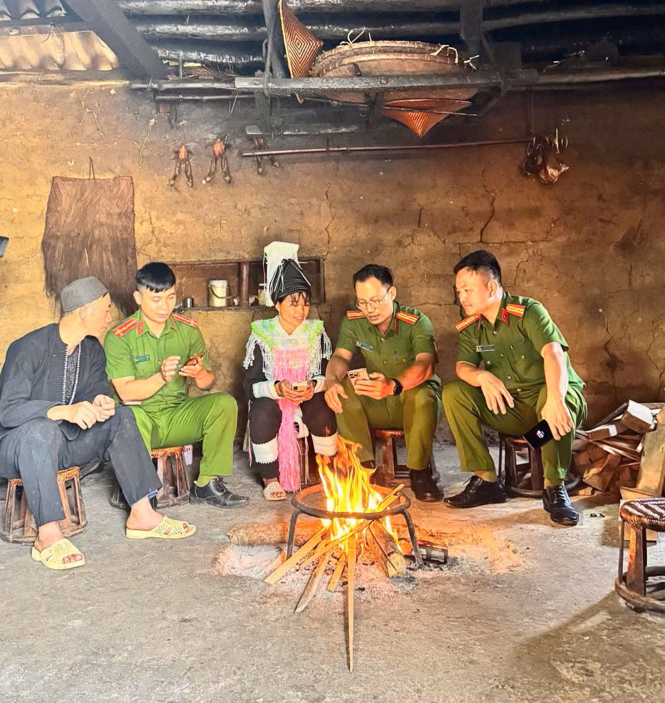 Công an tỉnh Lai Châu tiên phong đi đầu trong đổi mới sáng tạo và chuyển đổi số (bài 2) -0