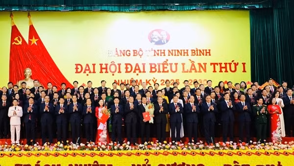 Xây dựng tỉnh Ninh Bình giàu mạnh, văn minh, hạnh phúc