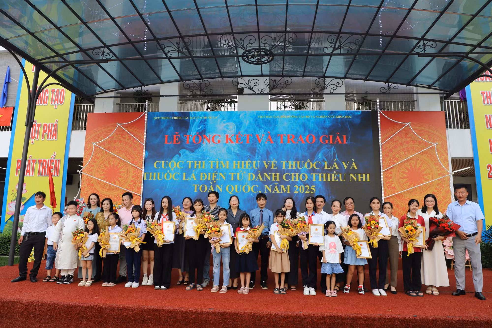 Nâng cao ý thức về phòng, chống tác hại của thuốc lá cho thiếu nhi ảnh 5 Nâng cao ý thức về phòng, chống tác hại của thuốc lá cho thiếu nhi -0