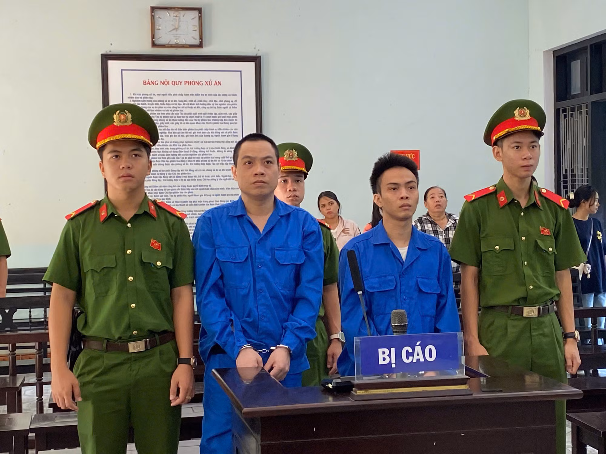 Thuê nhà nghỉ làm chỗ chứa ma túy, đôi bạn lãnh án -0