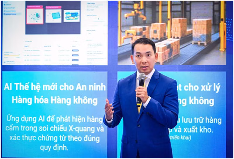 Tiếp tục đẩy mạnh ứng dụng AI, “siêu cảng” Việt Nam SuperPort™ của T&T Group gây ấn tượng mạnh tại VIIE 2025 -0