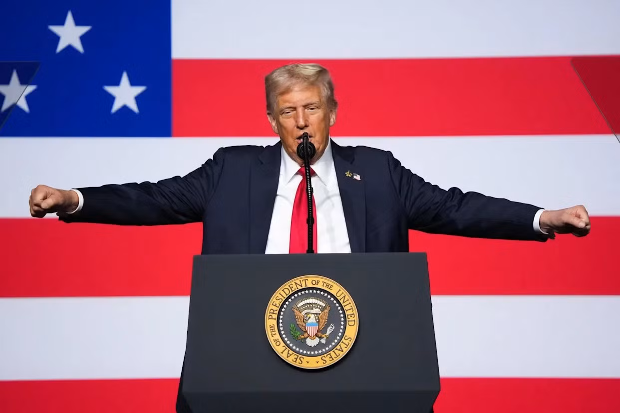 Tổng thống Trump tuyên bố điều tàu ngầm đến gần bờ biển Nga -0
