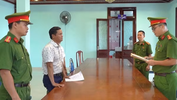 TP Huế: Bắt giam 2 cán bộ phường về hành vi nhận hối lộ