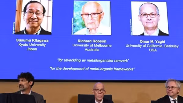 Chủ nhân Giải thưởng VinFuture nhận Giải Nobel Hóa học 2025