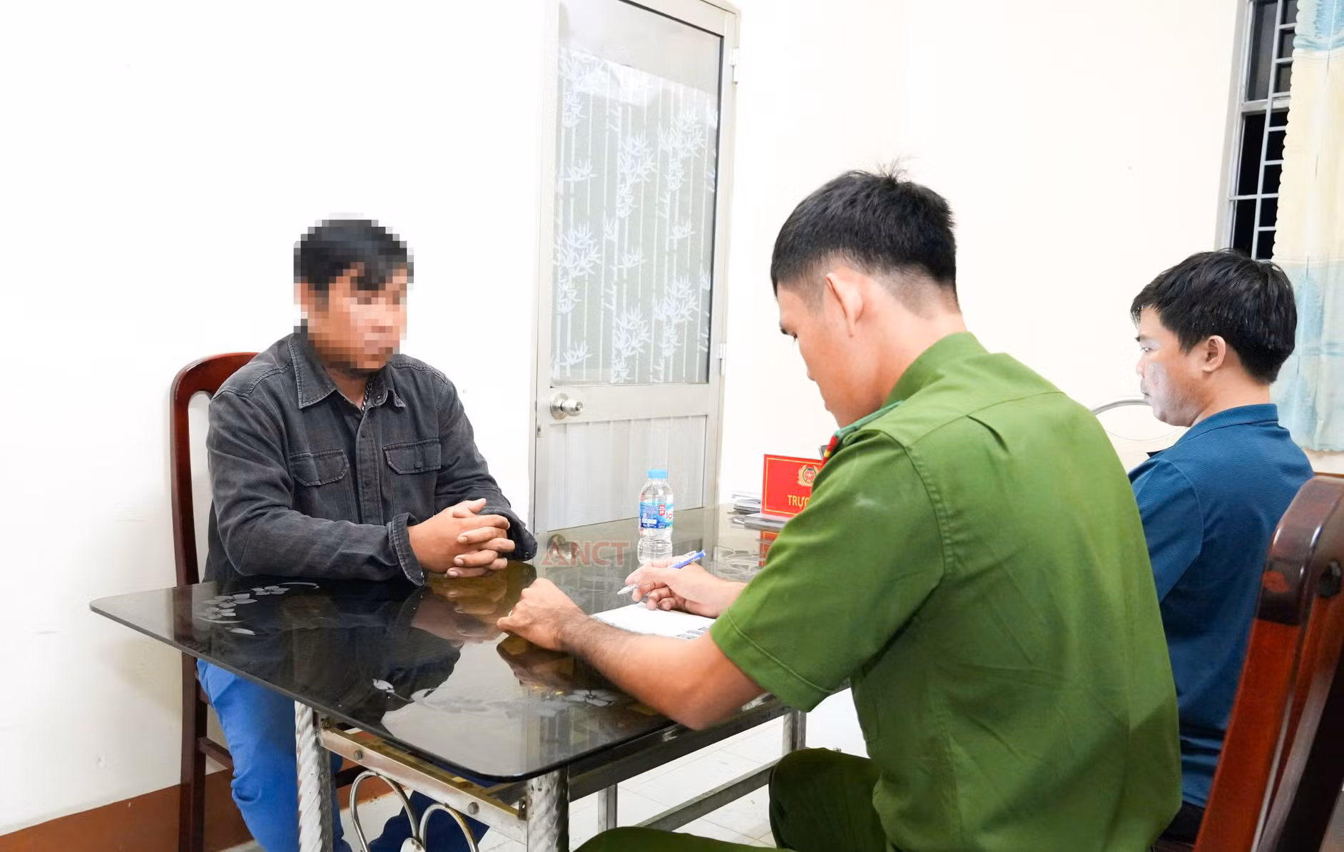 Xử lý nhiều đối tượng đưa thông tin sai sự thật, xúc phạm tổ chức, cá nhân trên MXH -0