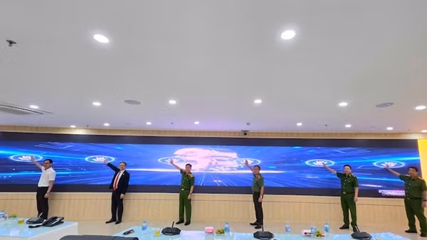Ra mắt Trung tâm Thông tin chỉ huy hệ thống truyền tin, báo sự cố PCCC và CNCH