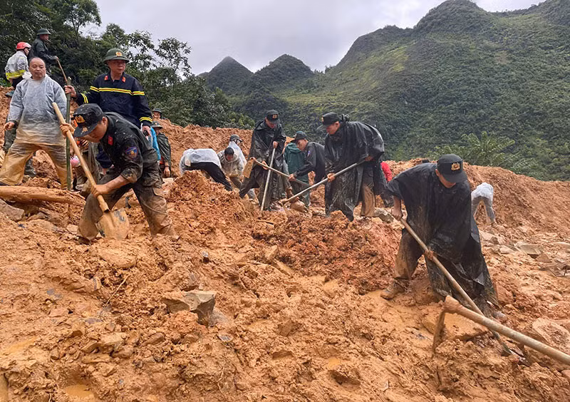 Tổng số tiền chi trả ban đầu về người và tài sản do bão số 10 gây ra là hơn 357 tỷ đồng -0