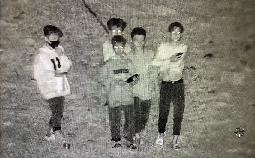 Lật tẩy hành tung nhóm thiếu niên ném đá vào xe ô tô trên đường cao tốc Cam Lâm - Vĩnh Hảo -0