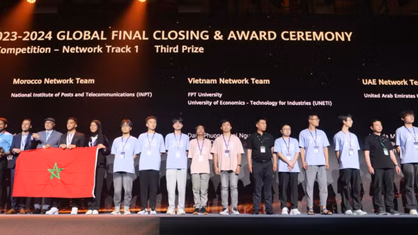 Sinh viên Việt Nam giành giải Ba toàn cầu cuộc thi Huawei ICT Competition