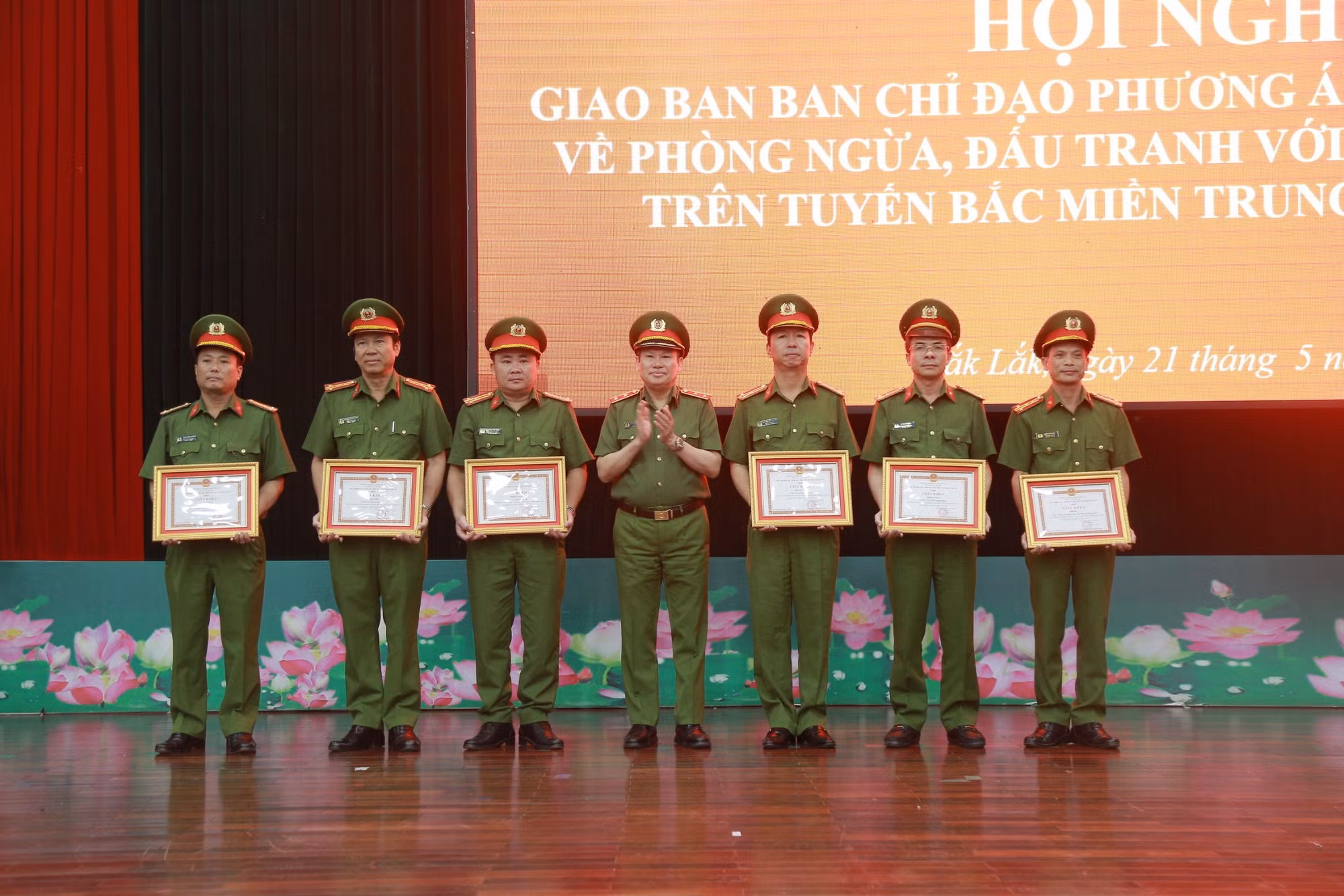 Đẩy mạnh phòng, chống ma túy khu vực Bắc miền Trung, Tây Nguyên -0
