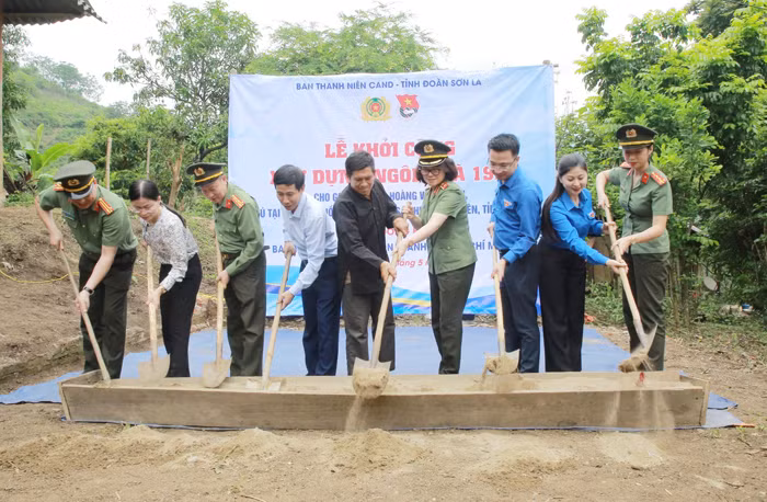 Ra quân chiến dịch thanh niên tình nguyện hè năm 2024 -0