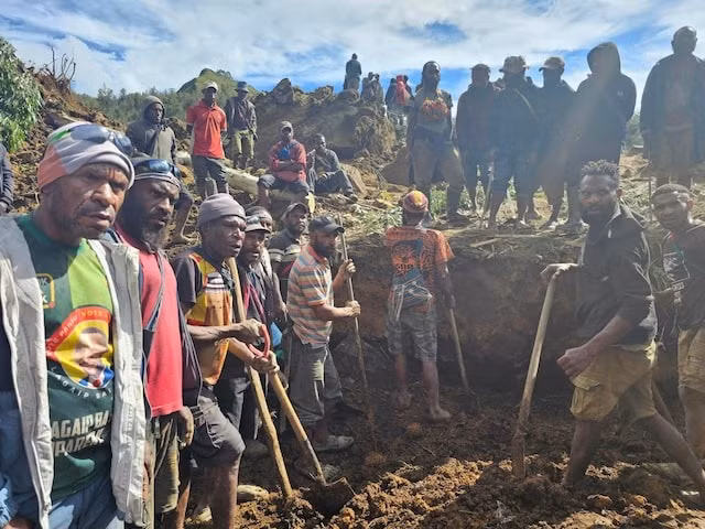 Số người bị chôn vùi trong vụ lở đất tại Papua New Guinea tăng sốc -0