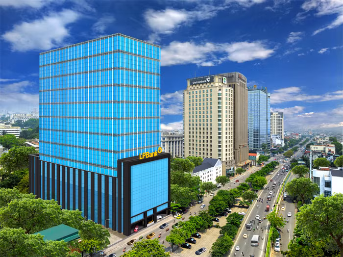 LPBank đạt xếp hạng tín nhiệm dài hạn mức A+, triển vọng “Ổn định” -0