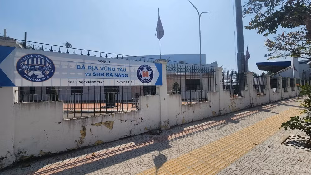 Góc khuất làng bóng đá -0