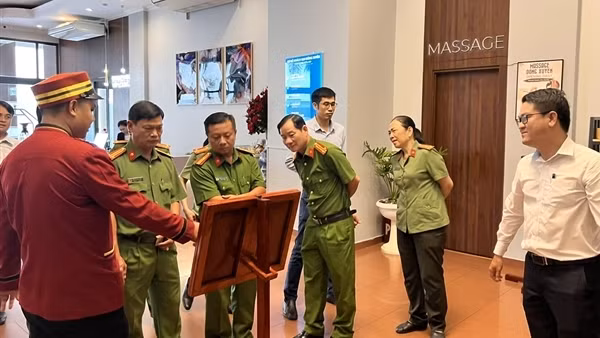 Đẩy mạnh công tác phòng, chống tác hại của thuốc lá trong các đơn vị Công an