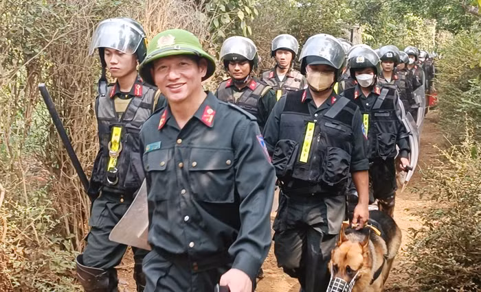 Lính cơ động đánh án trên cao nguyên -0