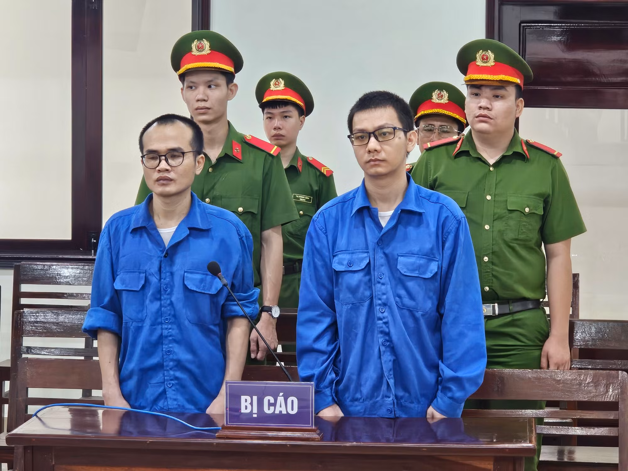 In lậu gần 6.000 vé cáp treo, chiếm đoạt trên 4 tỷ đồng -0