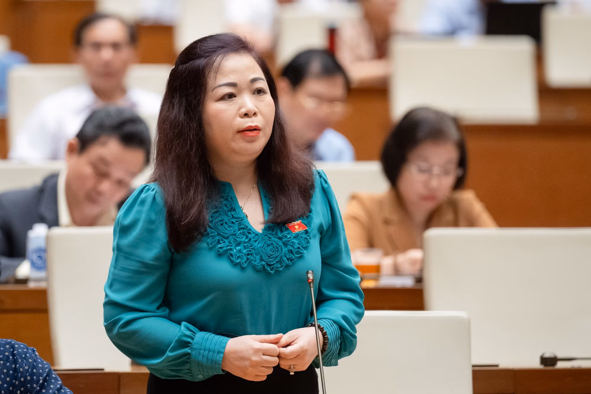 Đại biểu Quốc hội trăn trở tình trạng cán bộ đùn đẩy, né tránh, sợ sai, sợ trách nhiệm -0