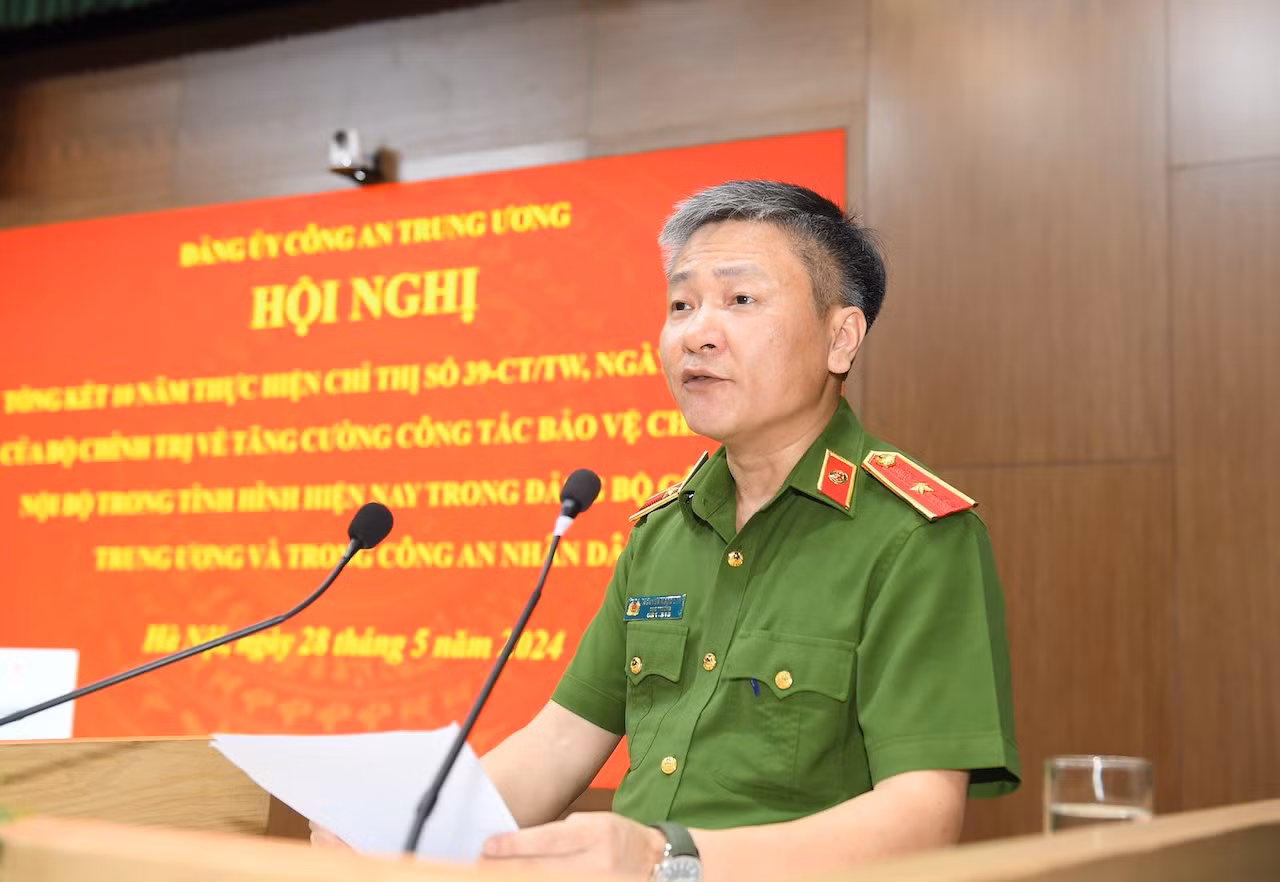 Coi trọng công tác bảo vệ chính trị nội bộ, lấy phòng ngừa là chính -0