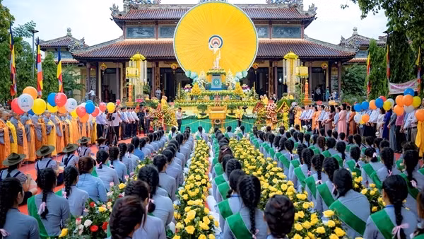 Thừa Thiên Huế tổ chức trọng thể Đại lễ Phật đản Phật lịch 2568