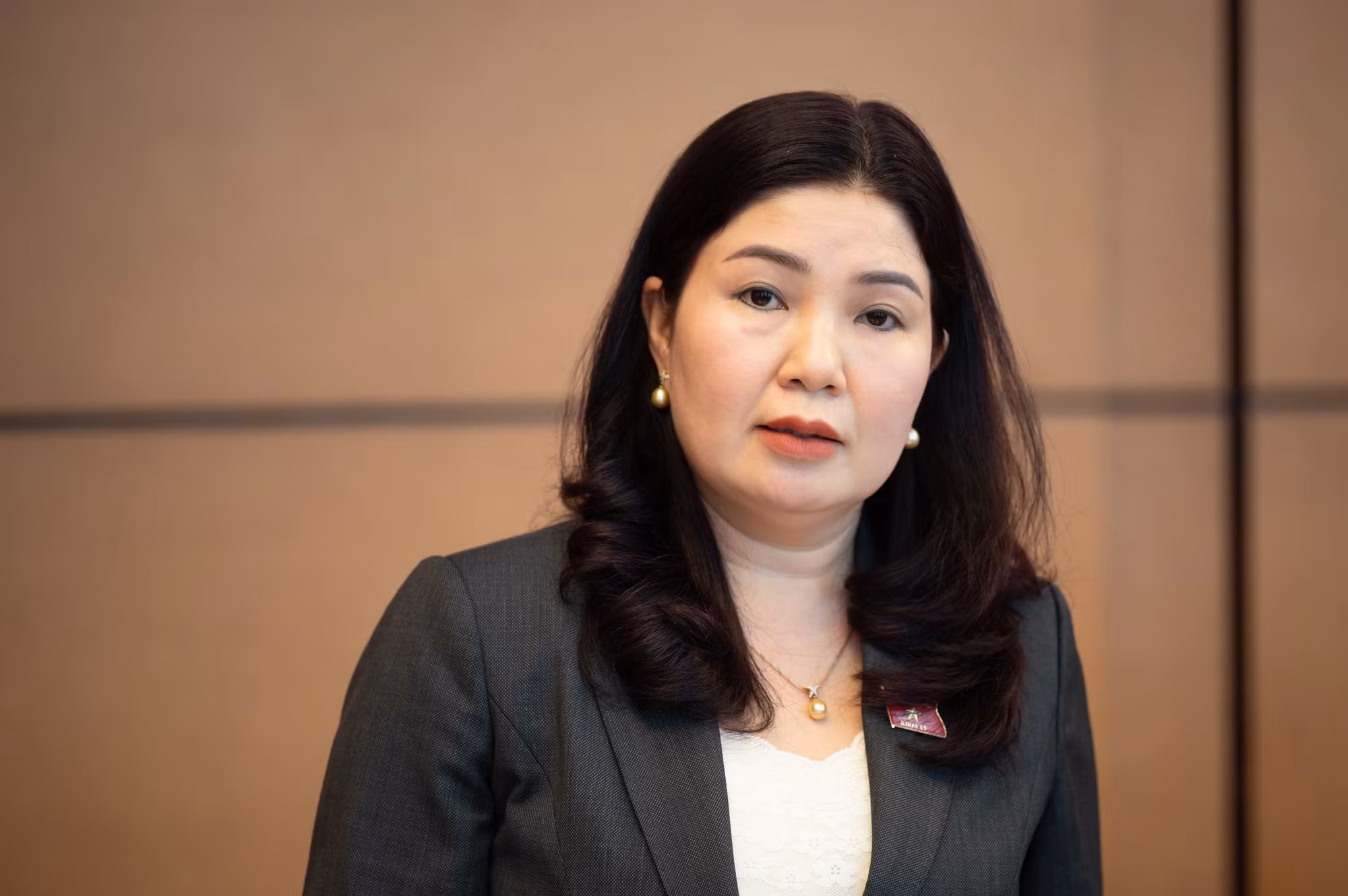 trần t vân.jpg -0