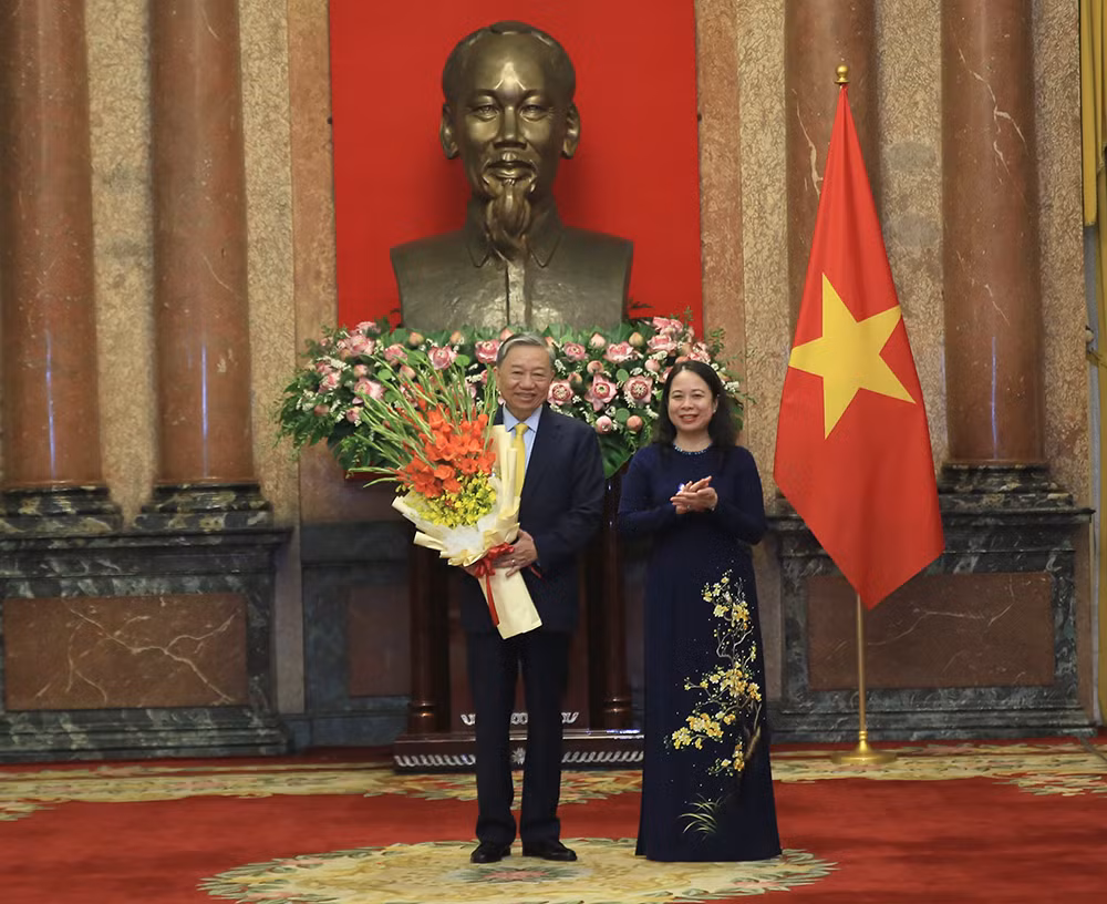 Chủ tịch nước Tô Lâm gặp gỡ cán bộ Văn phòng Chủ tịch nước -0